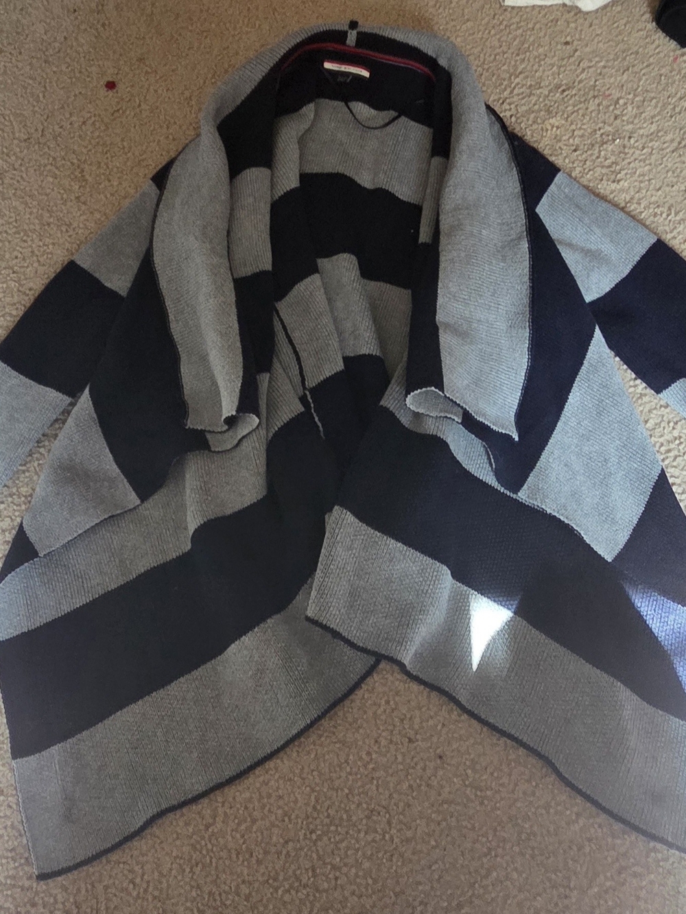 Tommy Hilfiger Gray Knit Sweater with Navy Collar and Red Trim
